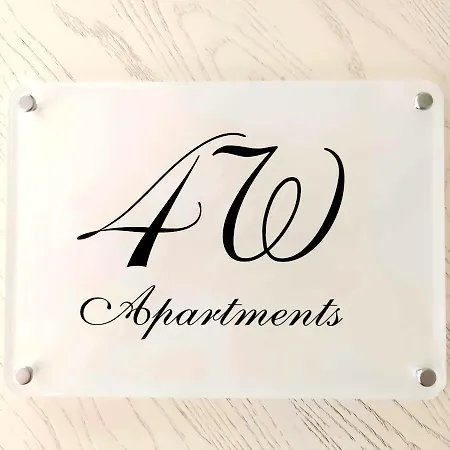 아파트 Four White *