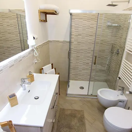 Four White Appartement